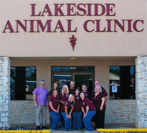 Lakeside ANIMAL CLINIC .